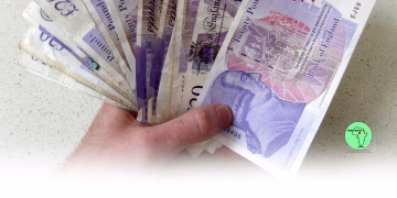 “I Returned her Money” – Nigerian man Humiliates UK Nurse Sister Over $500 Wedding Gift